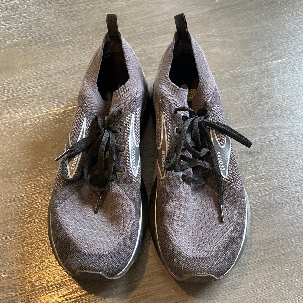 Brooks stealth fit. 10.5 men’s.